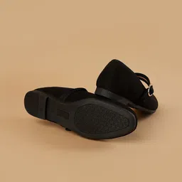 Ginger by Lifestyle Women PU Slip-On Sneakers image 5