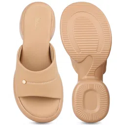 Inc 5 Platform Sandals image 3