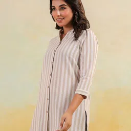 KALINI Women Striped Kurta image 3