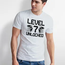 Seekbuylove Men Typography Printed Bio Finish Regular Fit T-shirt image 4