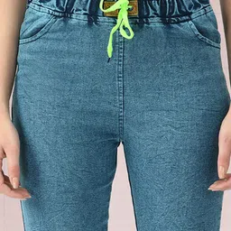 Ira Collections Women Comfort Mid-Rise Mildly Distressed Light Fade Stretchable Jeans image 2