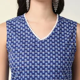 SHOWOFFFF Women Ethnic Motifs Printed Regular Kurta with Trousers image 5