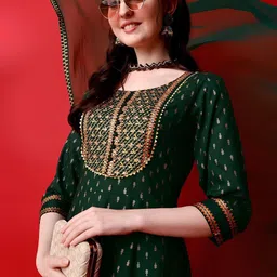 QUEENSFAB Ethnic Motifs Yoke Design Panelled Gotta Patti Kurta With Trousers & Dupatta image 2
