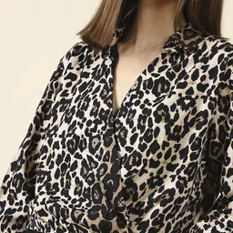 StyleCast X SERA Animal Print Crepe Wrap Crop Top image 5