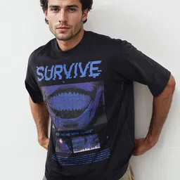 Celio Men Black Glow in the Dark Solo Levelling Oversized T-shirt image 3