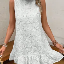 StyleCast x Revolte Lace Fit & Flare Dress-picture-10