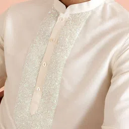 KISAH Men Ethnic Motifs Embroidered Regular Thread Work Kurta with Churidar image 5