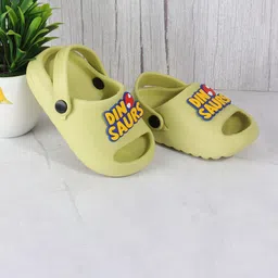 SHOESFORJUNIORS Boys Charms Detailed Clogs-picture-15