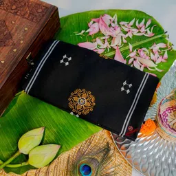 Khanduapata Pure Cotton Unstitched Dress Material image 4