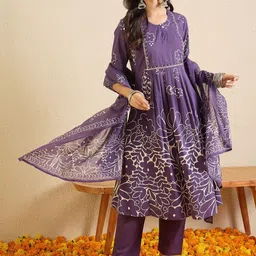 Indo Era Women Floral Printed Panelled Thread Work Pure Cotton Kurta with Trousers & With Dupatta image 5
