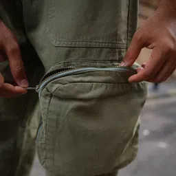 Powerlook Men Cotton Mid-Rise Loose Fit Cargo Trousers image 2