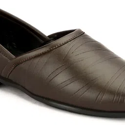 arber kenton Men's Embossed Ethnic Peshwai Shoe Casuals For Men image 3