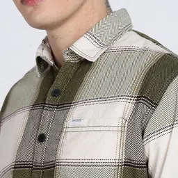 COOL COLORS Men Slim Fit Checked Casual Shirt image 5