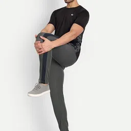 PERF Men Mid Rise Track Pant image 5