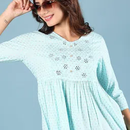 V-Mart Floral Printed V-Neck Kurti-image-17