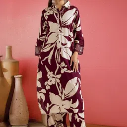 Sangria Women Floral Printed Beads and Stones Regular Kurta with Trousers-image-15