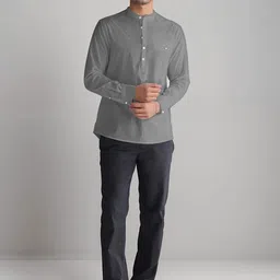 APEKTRA Men Thread Work Kurta image 3