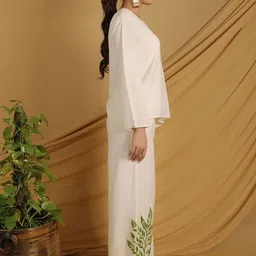 GRASS & SUNSHINE Printed Top With Trousers Co-Ords image 4