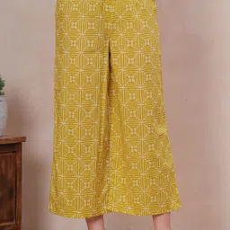 Jyoti Printed Regular Shirt Collar Pure Cotton Straight Kurta with Palazzos image 3