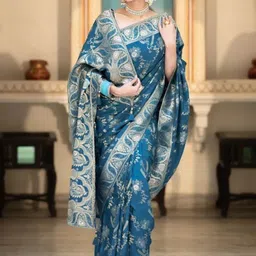 Vastravatika Floral Woven Design Zari Kanjeevaram Saree image 4