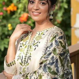 CARTYSHOP Women Floral Embroidered Regular Thread Work Kurta with Trousers & With Dupatta image 4