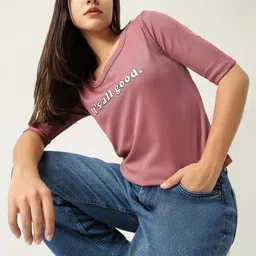 SHOWOFFFF Women Typography Slim Fit T-shirt-picture-38