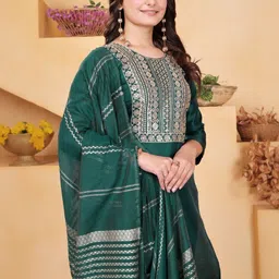AVNISA ENTERPRISE Women Ethnic Motifs Embroidered Kurta with Trousers & Dupatta image 5