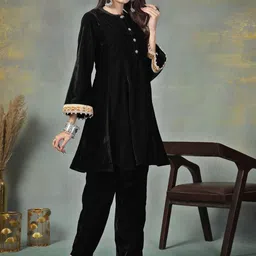 Stylum Tunic With Trousers Co-Ords image 4