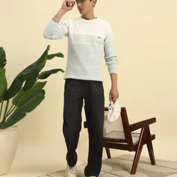 Men Colorblock Round Neck Light Green Sweater-image-79