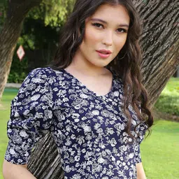 Sera Floral Print Bishop Sleeves Bohemian Crop Top image 3