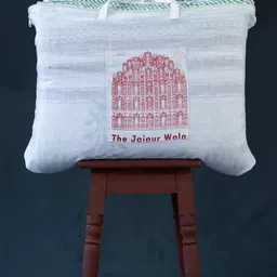 The Jaipur Wala White & Red Floral Printed 180 GSM Cotton Single Quilt image 4