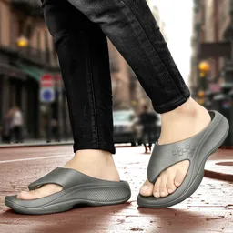 TROTUS Men Rubber Thong Flip-Flops with Slip-On Closure image 5