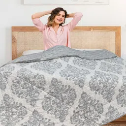 Aura Grey & White Ethnic Motifs Microfiber AC Room 300 GSM Double Bed Comforter-picture-20