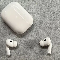 yezzy bezzy Air Buds Pro with MagSafe (USB‑C) ​​​​​​​(White) Bluetooth Headset-picture-16