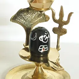 Navyaksh Black & Gold Toned Plate New Tipahe Showpiece-picture-28
