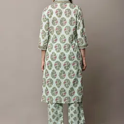 HERE&NOW Women Floral Printed Pleated Pure Cotton Kurta with Trousers & With Dupatta image 3