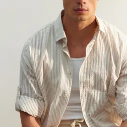 Trendyol Men Spread Collar Striped Cotton Casual Shirt-picture-17