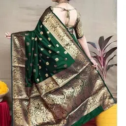 TheWonderWorld Ethnic Motifs Zari Silk Blend Handloom Saree image 4