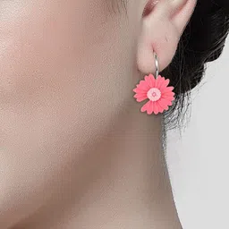 PRIVIU Set of 3 Daisy Floral Shaped Drop Earrings image 3