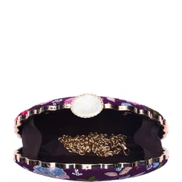 ARTKLIM Embroidered Box Clutch image 5