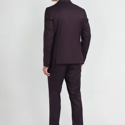 Arrow Single-Breasted Three-Piece Suit image 4