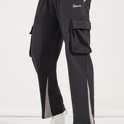 Styli Men Black Mid Rise Relaxed-Fit Pure Cotton Cargo Track Pant image 2