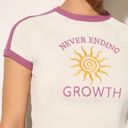 ONLY Women Typography Printed Slim Fit T-shirt image 2