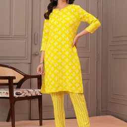 HARITWAL Women Floral Printed Regular Pure Cotton Kurta with Palazzos image 3