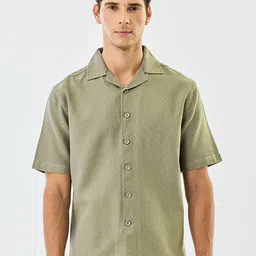 Snitch Textured Boxy Cotton Cuban Collar Casual Shirt-image-35