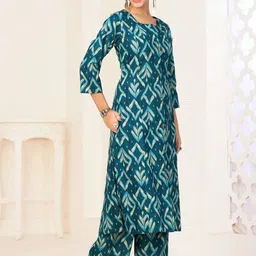 Larqi Geometric Printed Round Neck Pure Cotton Kurta With Palazzos image 3