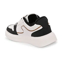 HRX by Hrithik Roshan Men Colourblocked Sneakers image 2