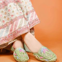jm looks Women’s Embellished Ethnic Jutti Traditional Handmade Mojari Bead & Thread Work Bellies For Women-picture-20
