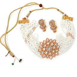 Ozanoo Gold-Plated Kundan-Studded & Beaded Jewellery Set image 2