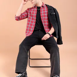 the indian garage co. Men Slim Fit Checkered Spread Collar Casual Shirt image 4